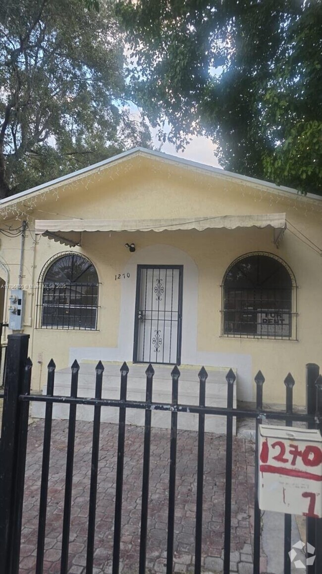 Building Photo - 1270 NW 29th Terrace