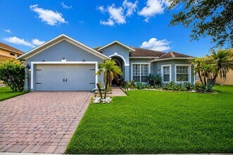 Building Photo - 2711 Patrician Cir
