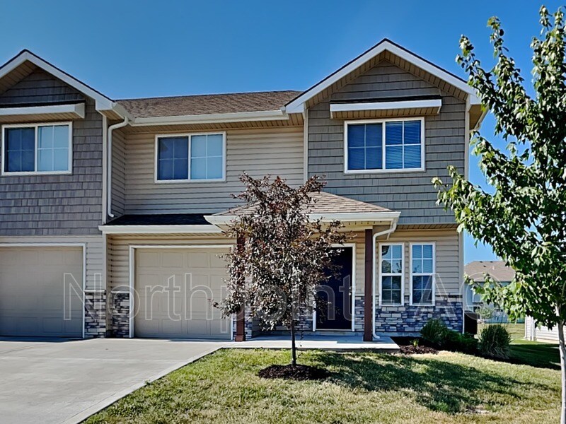 102 SW Lily St, Blue Springs, MO 64014 House Rental in Blue Springs