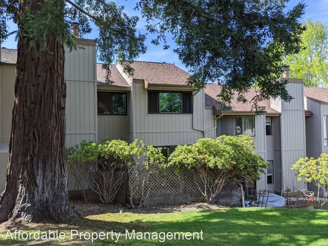 Foto principal - 3 br, 2.5 bath House - 2106 Oak Creek Place