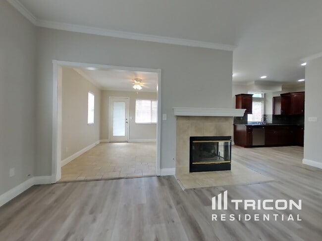 Building Photo - 8704 Port Haywood Way