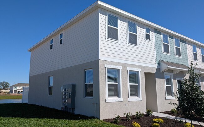 Foto del edificio - 16555 San Nicola Pl