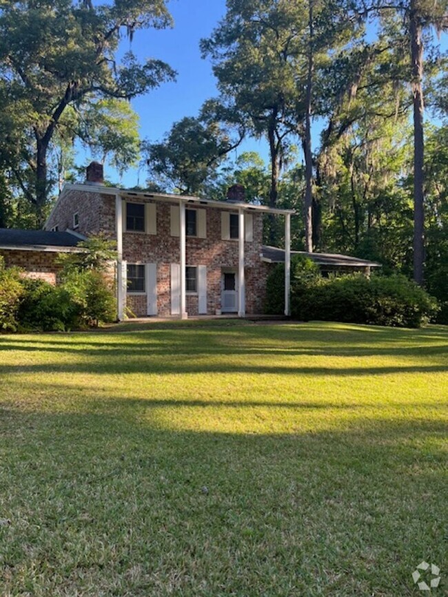 Building Photo - 1801 NW 30th Terrace