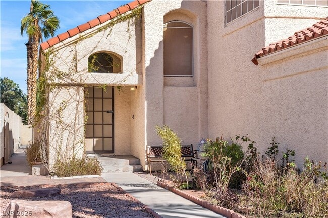 Foto del edificio - 2710 Strathmoor Dr