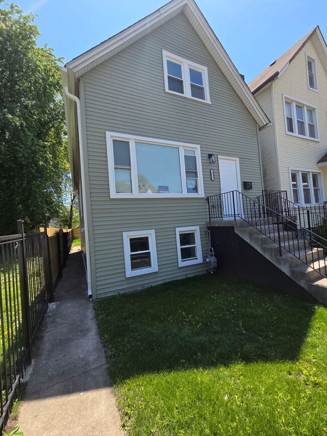 Building Photo - 2955 E 80th Pl