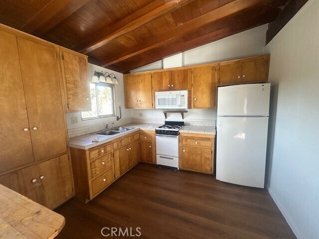 Foto del edificio - 450 Davos Dr