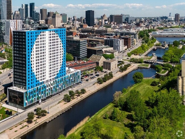 Building Photo - Haleco