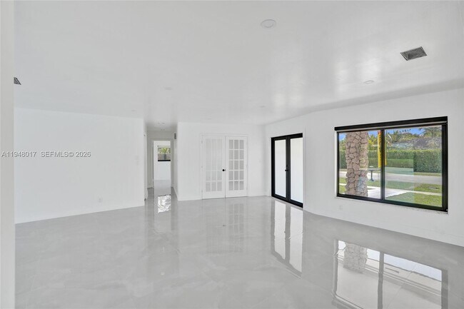 Foto del edificio - 16653 Golfview Dr