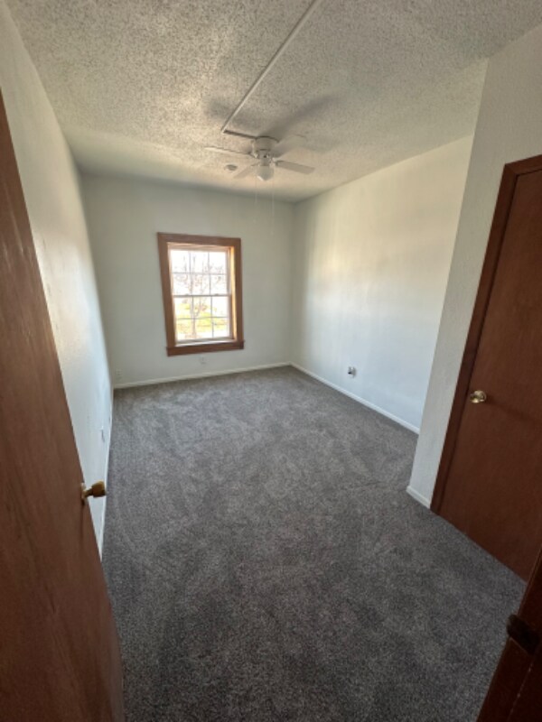 Foto del edificio - 1602 E Ave NE