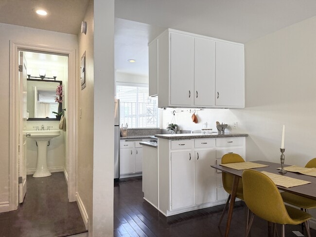 Foto del edificio - 11652 Chenault St