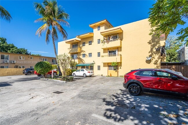 Foto del edificio - 1351 SW 4th St