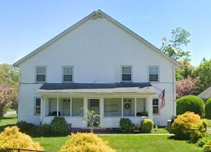 Building Photo - 48 Reservoir Ave