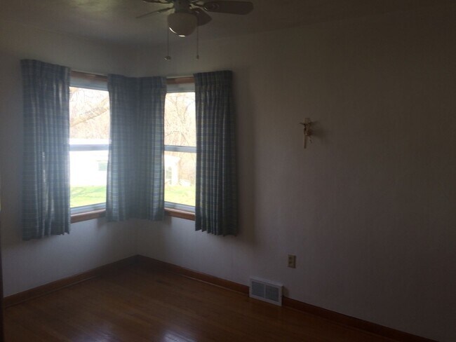 Foto del edificio - 1358 Pottery Rd