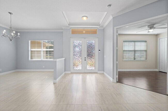 Building Photo - 1411 SW Hackensack Ave