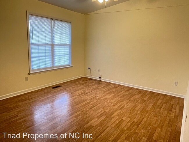 Foto del edificio - 3 br, 2 bath House - 2137 Fairbrother St