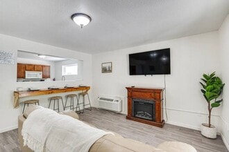 Building Photo - 3101 Bagnell Dam Blvd