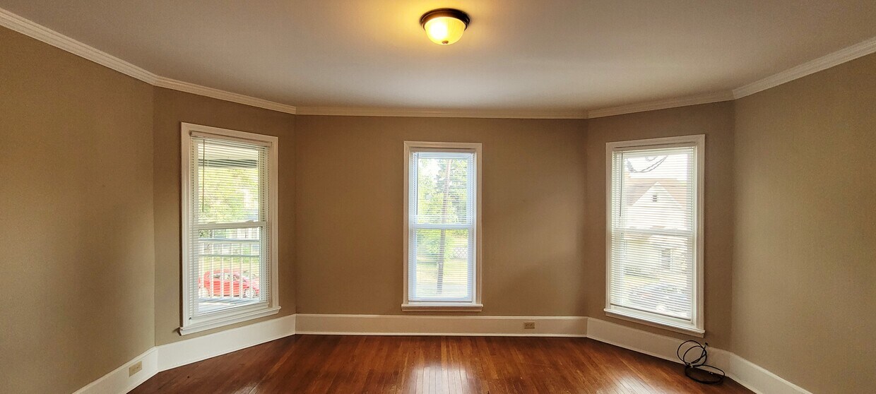 634 W Gray St Unit 3, Elmira, NY 14905 Apartments in Elmira, NY