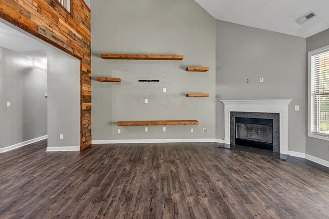 Building Photo - 102 Gabriels Wy