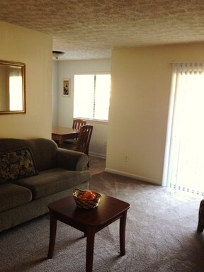 Building Photo - 7126 Village Green Dr
