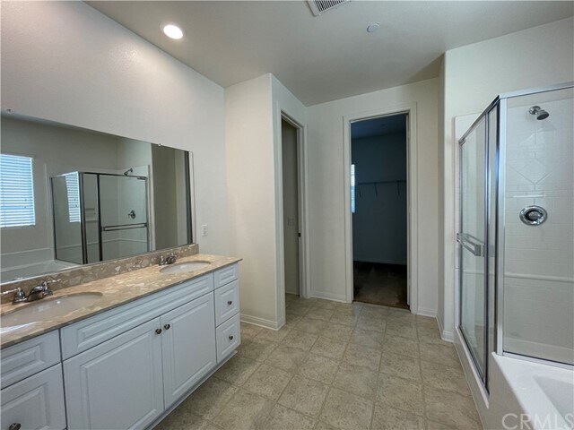 Foto del edificio - 8676 Founders Grove St