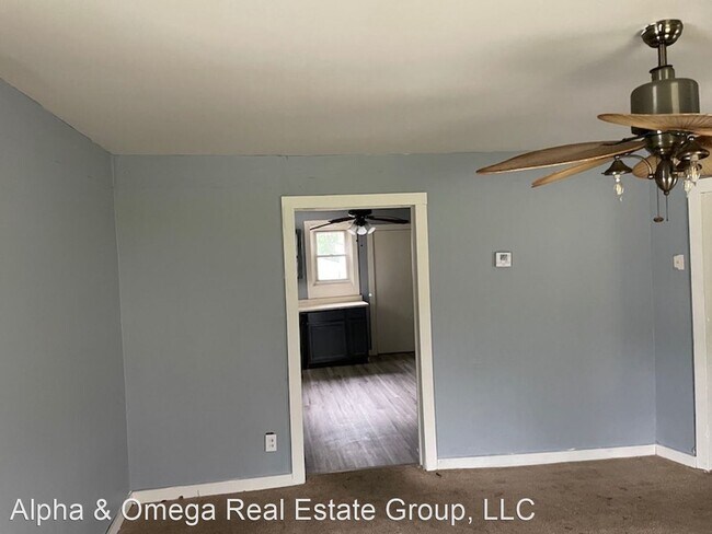Foto del edificio - 4 br, 1 bath House - 564 Bowman St