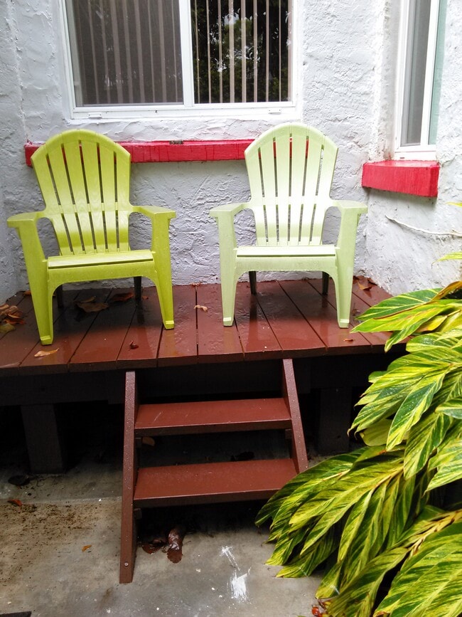 FRONT DOOR DECK - 2364 SW 11th St