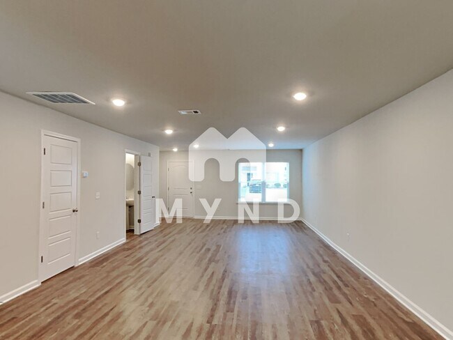 Building Photo - 33 Brown Thrasher Ct
