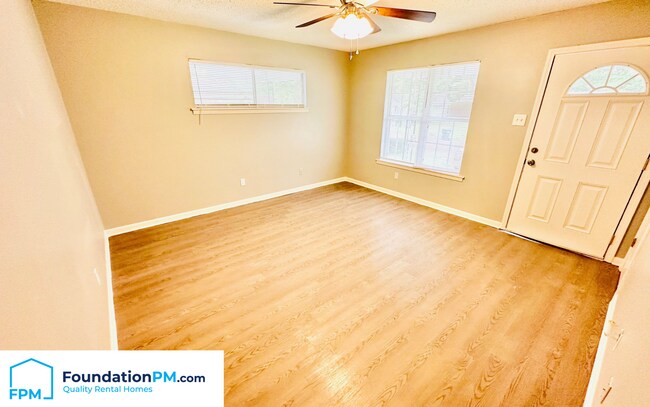 Foto del edificio - 5099 Blacksmith Dr