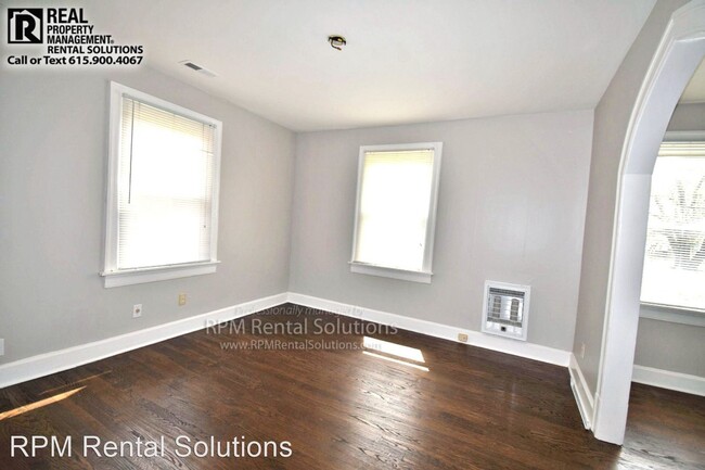 Building Photo - 3 br, 1 bath House - 211 Rushwood Drive