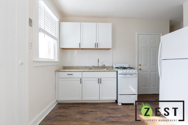 Foto del edificio - 14800 E Vernor Hwy
