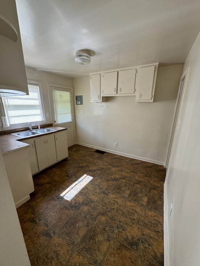 Foto del edificio - 3927 37th Ave N