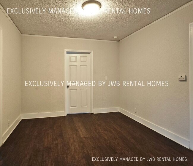 Foto del edificio - 211 E 46th St