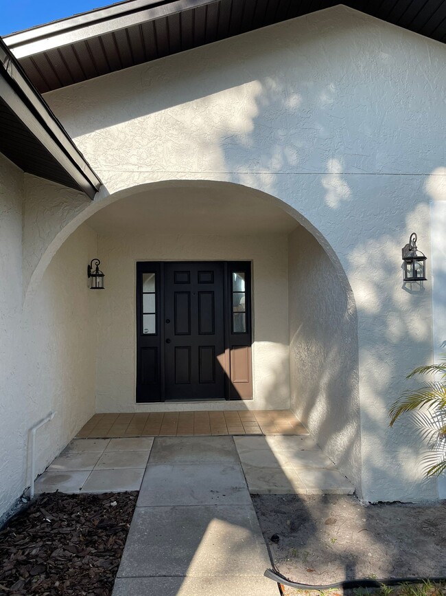 Building Photo - 4714 Cypress Tree Dr