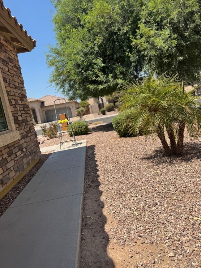 Building Photo - 4459 S Leisure Way