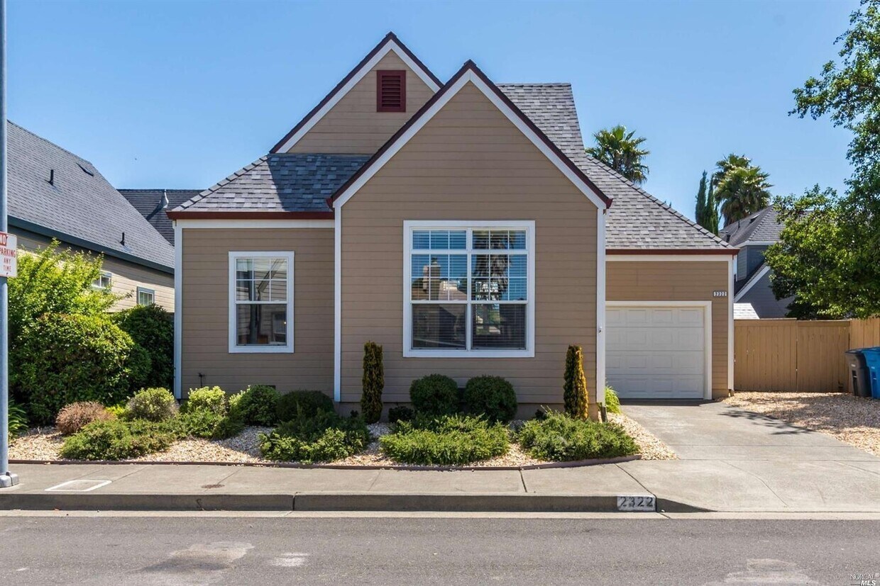 Foto principal - 2322 Mikayla Dr