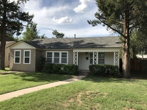 Building Photo - 3310 31st St