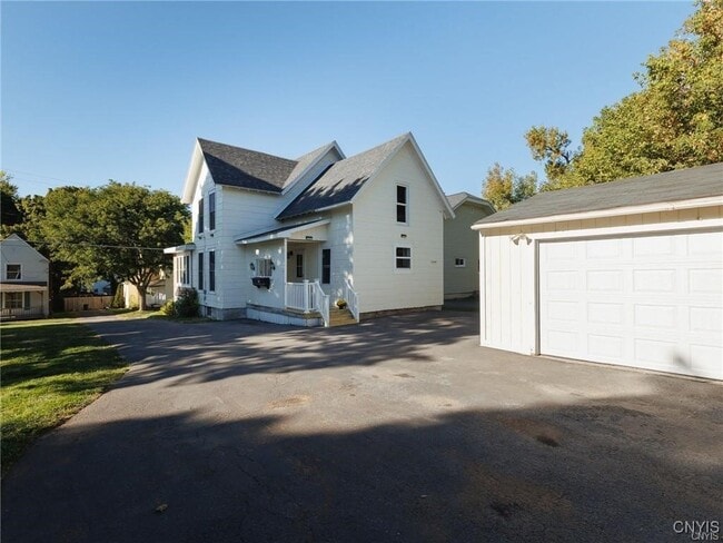 Building Photo - 435 S Hamilton St