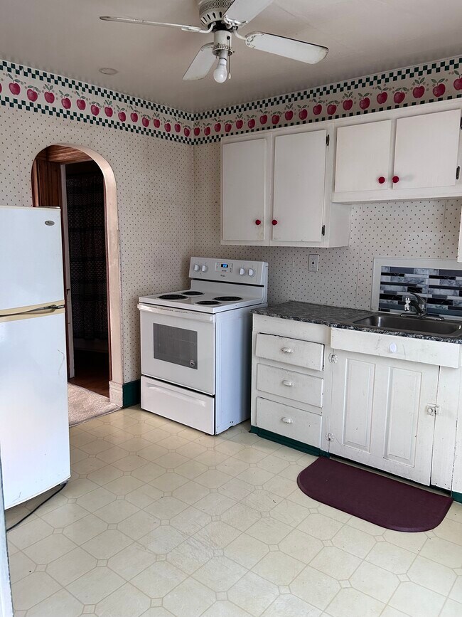 Foto del edificio - 413 Pleasant St
