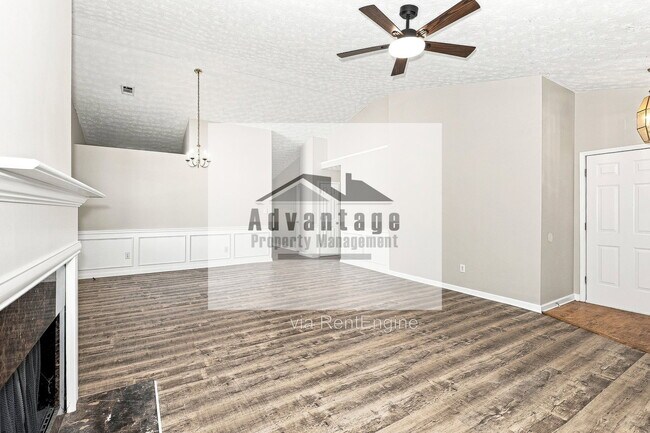 Building Photo - 10422 Tobano Trail
