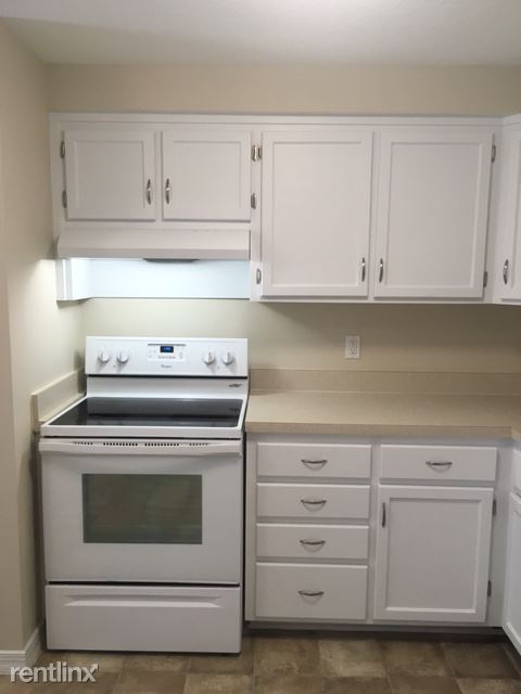 Building Photo - 3 br, 1.5 bath House - 11225 PRINCESSA LN