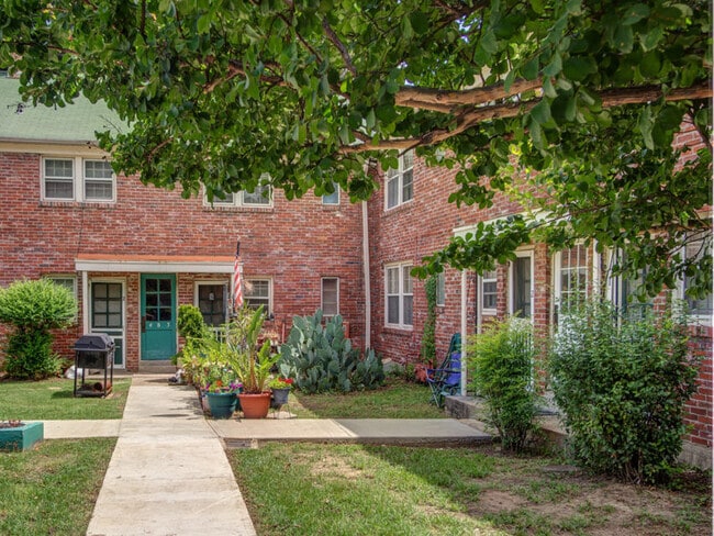 Foto del edificio - Audubon Downs