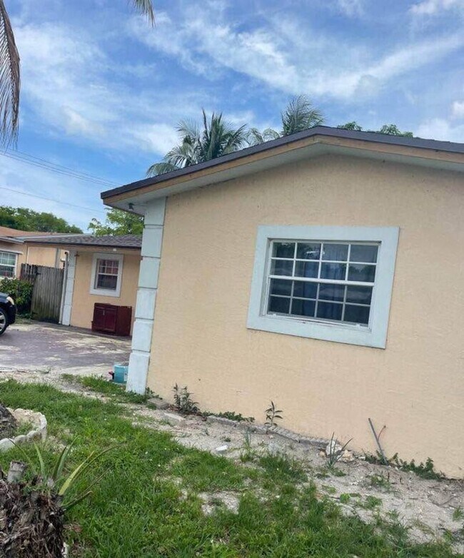 Foto del edificio - 6210 SW 9th St