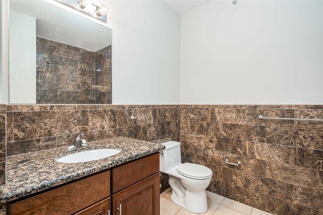 Foto del edificio - 221-223 62nd St