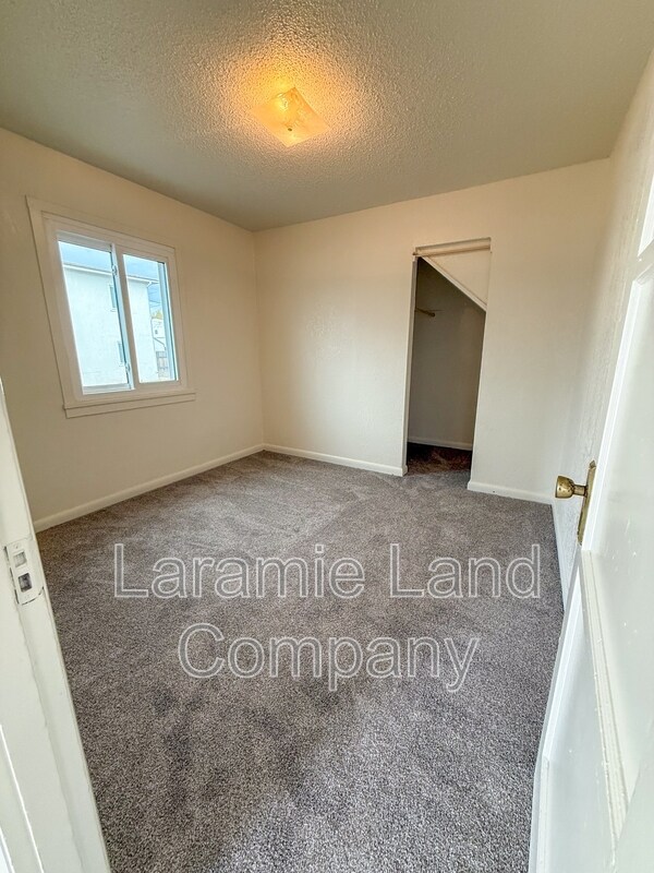 Foto del edificio - 857 N 4th St