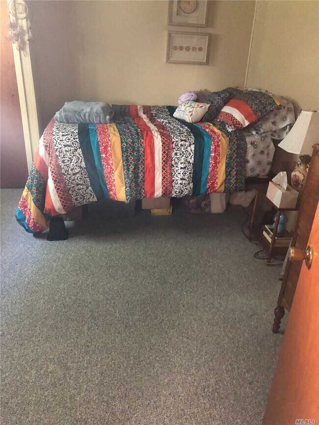 Foto del edificio - 8 Highgate Dr