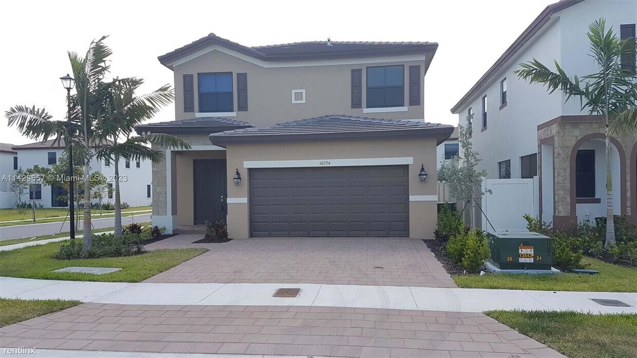 Primary Photo - 4 br, 3 bath House - 10554 W 35th Ln
