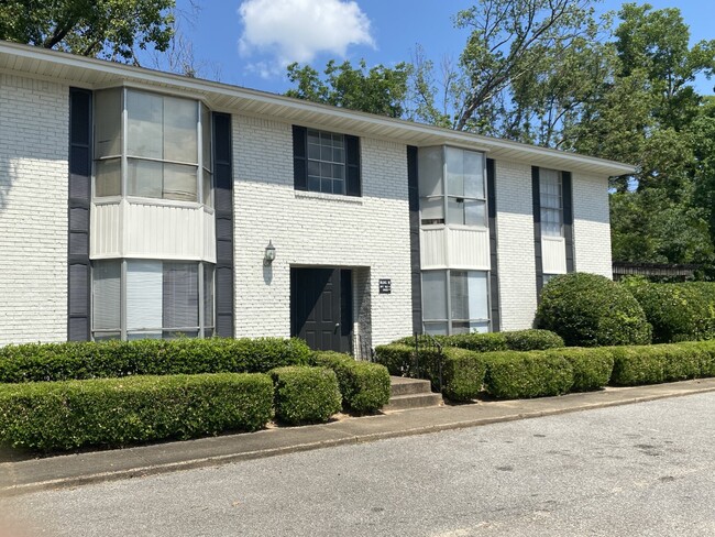 Foto del edificio - Ashland Court Apartments