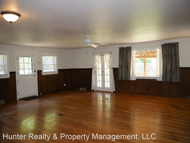 Building Photo - 2 br, 2 bath House - 2670 Bluebird Lane