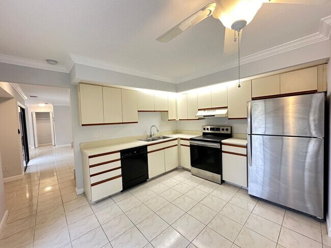 Foto del edificio - PGA National Beautiful 2 Bedroom 3 Bath Co...