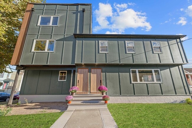 Photo - 312 Garfield Ave House